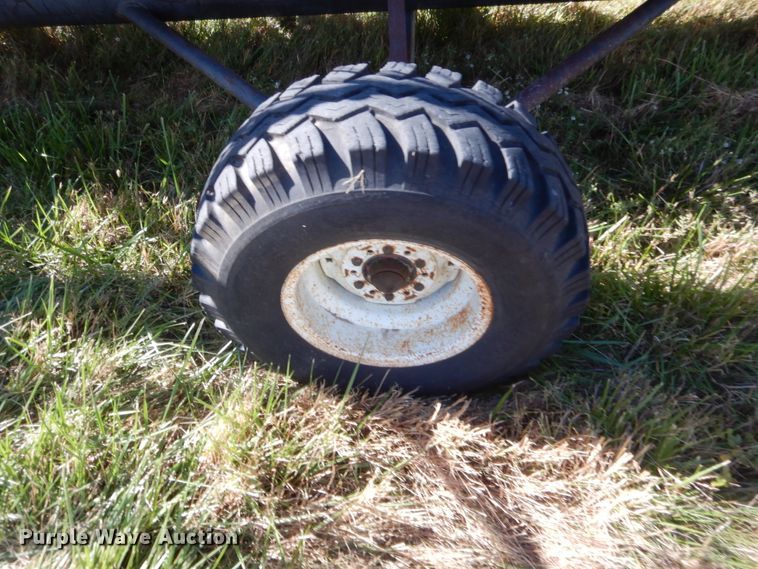 image for item HW9125 1993 John Deere 925 rigid head