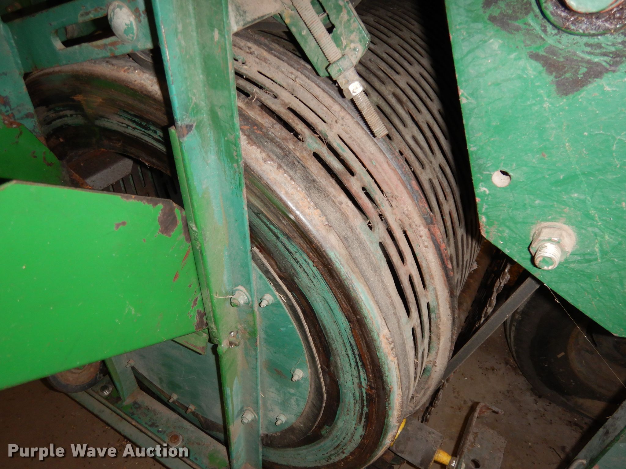 Lockwood 480 pecan harvester in Chetopa, KS | Item GJ9572 sold