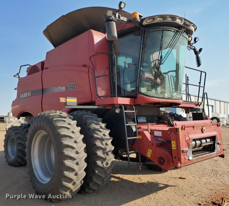 image for item DG8361 2015 Case IH 6140  combine