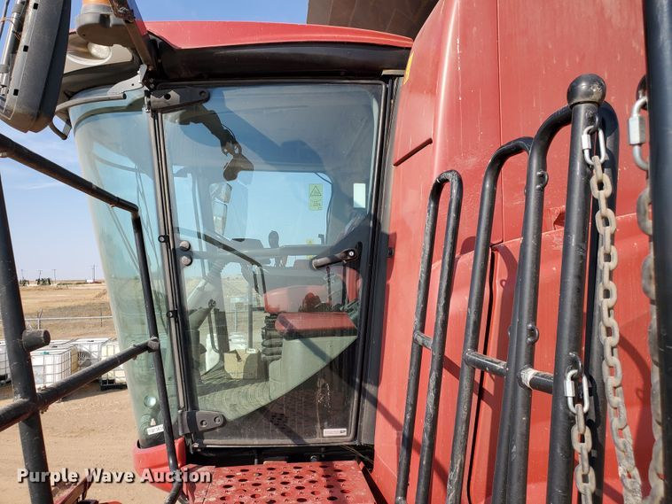 image for item DG8361 2015 Case IH 6140  combine