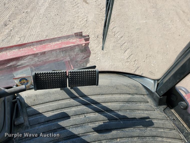 image for item DG8361 2015 Case IH 6140  combine