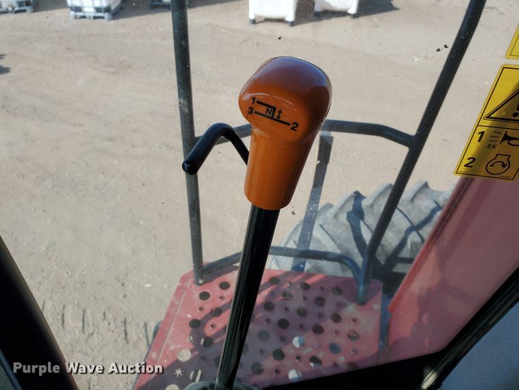 image for item DG8361 2015 Case IH 6140  combine