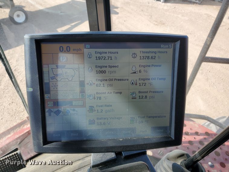 image for item DG8361 2015 Case IH 6140  combine