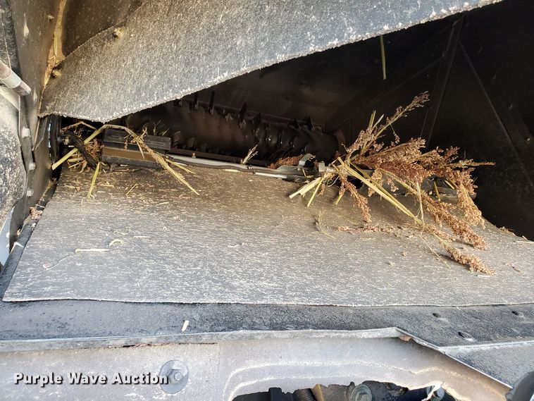 image for item DG8361 2015 Case IH 6140  combine