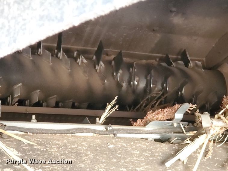 image for item DG8361 2015 Case IH 6140  combine