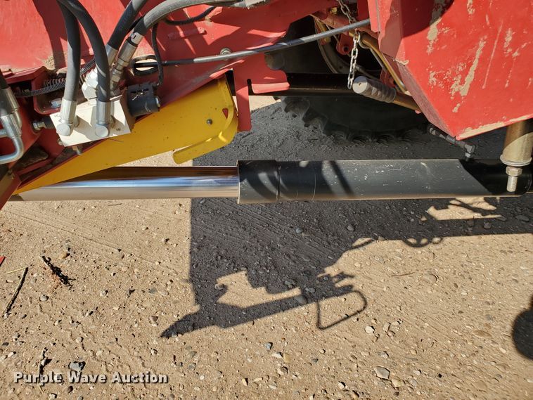 image for item DG8361 2015 Case IH 6140  combine