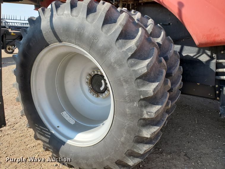 image for item DG8361 2015 Case IH 6140  combine
