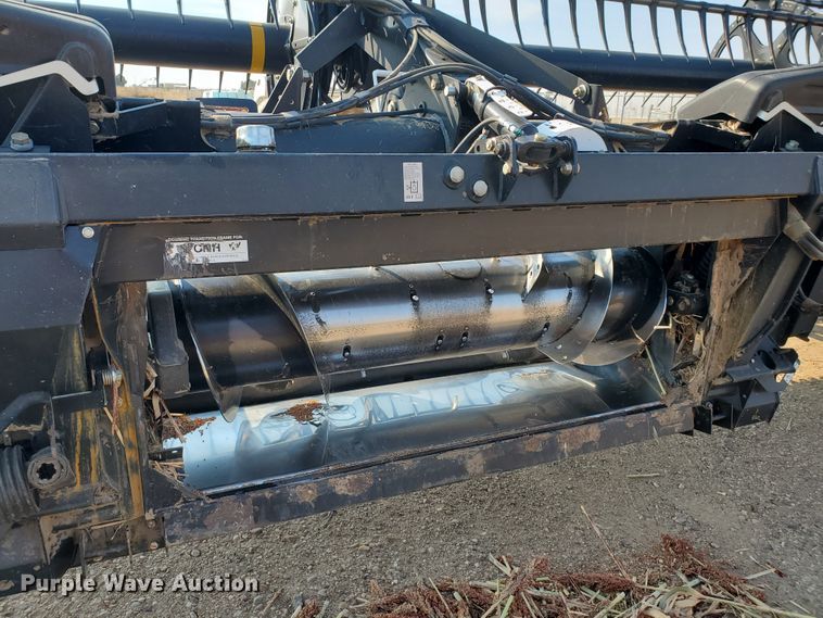 image for item DG8362 2015 MacDon FD75-S flex draper head