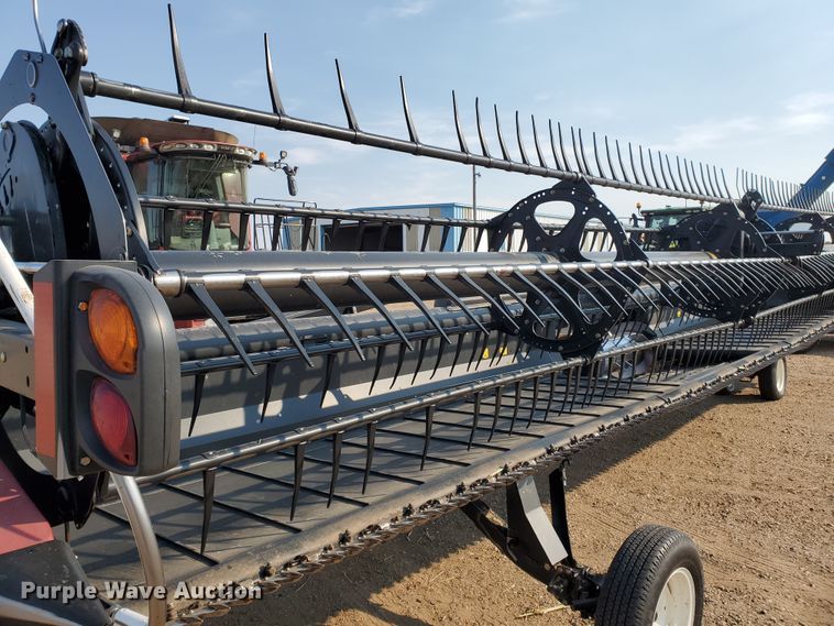 image for item DG8362 2015 MacDon FD75-S flex draper head