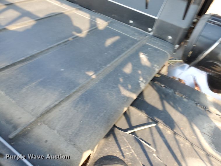 image for item DG8362 2015 MacDon FD75-S flex draper head