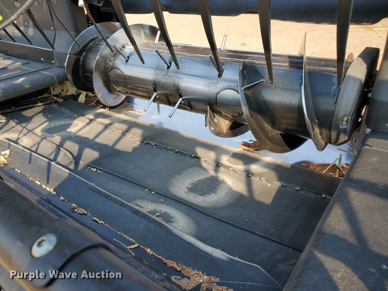 image for item DG8362 2015 MacDon FD75-S flex draper head