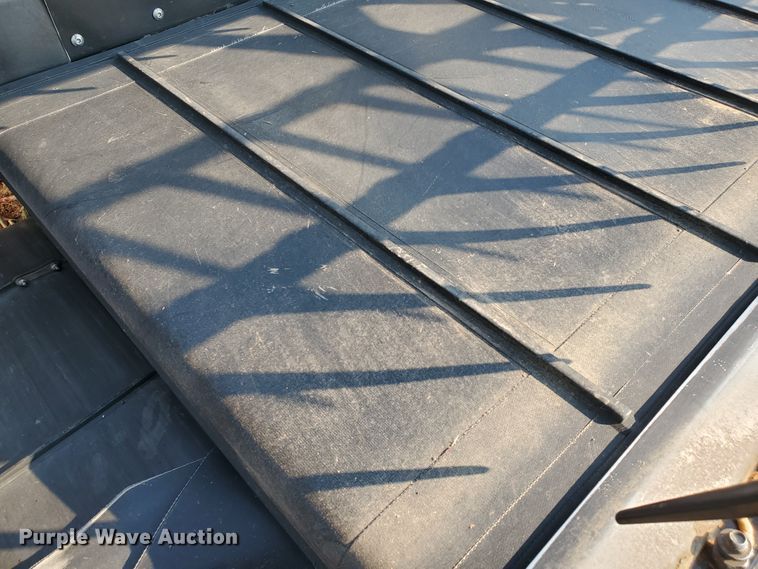 image for item DG8362 2015 MacDon FD75-S flex draper head