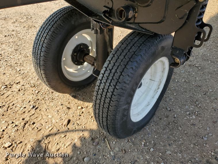 image for item DG8362 2015 MacDon FD75-S flex draper head