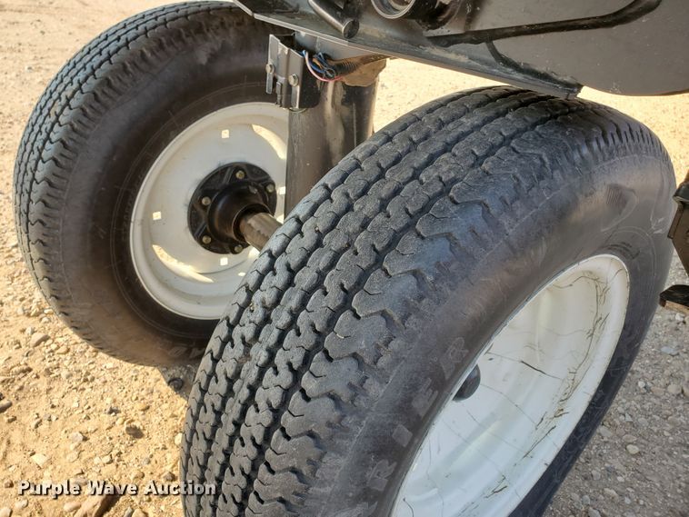 image for item DG8362 2015 MacDon FD75-S flex draper head