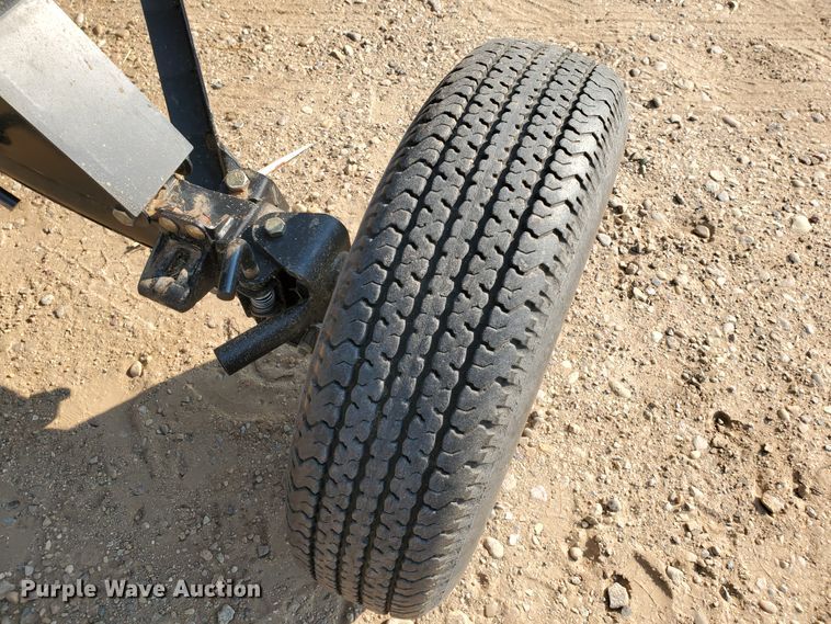 image for item DG8362 2015 MacDon FD75-S flex draper head