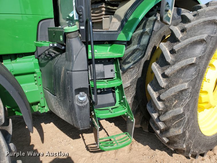 image for item DI5030 2015 John Deere 8370R  MFWD tractor