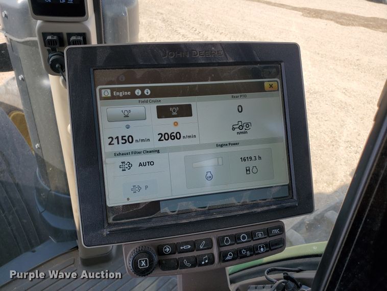 image for item DI5030 2015 John Deere 8370R  MFWD tractor