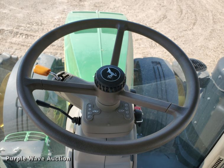 image for item DI5030 2015 John Deere 8370R  MFWD tractor