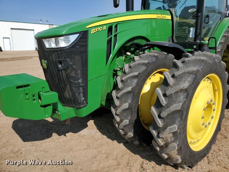 image for item DI5030 2015 John Deere 8370R  MFWD tractor