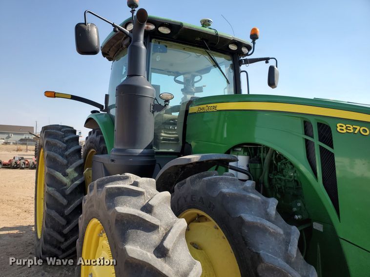 image for item DI5030 2015 John Deere 8370R  MFWD tractor