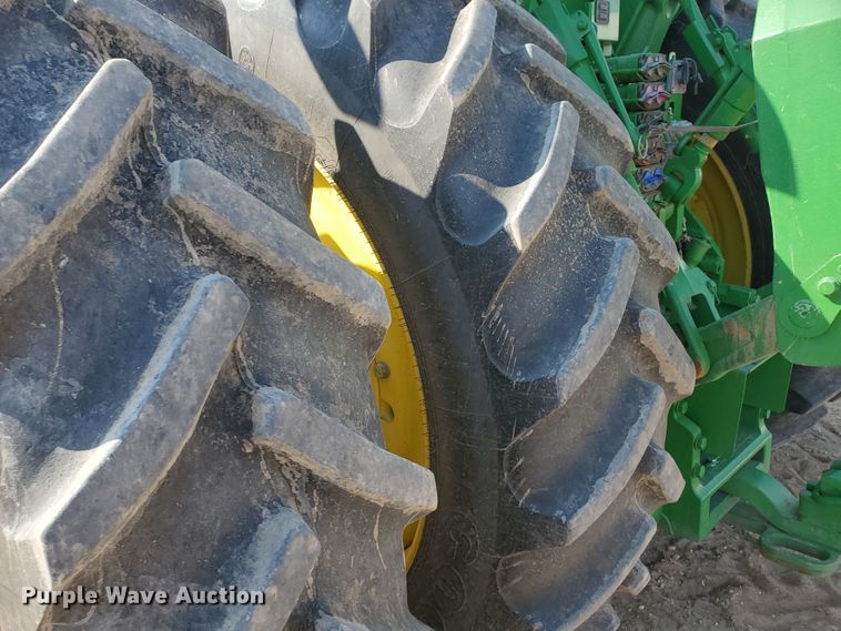 image for item DI5030 2015 John Deere 8370R  MFWD tractor
