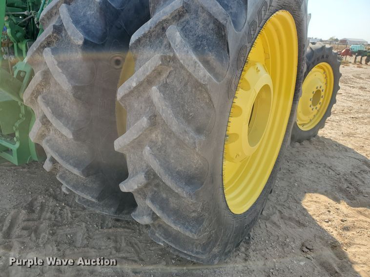 image for item DI5030 2015 John Deere 8370R  MFWD tractor