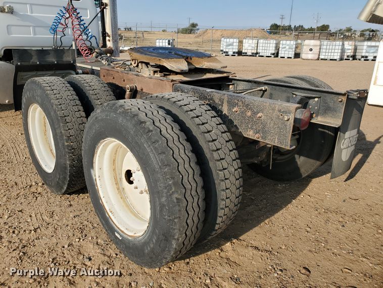 image for item DJ4750 1997 Mack RD688S  semi truck