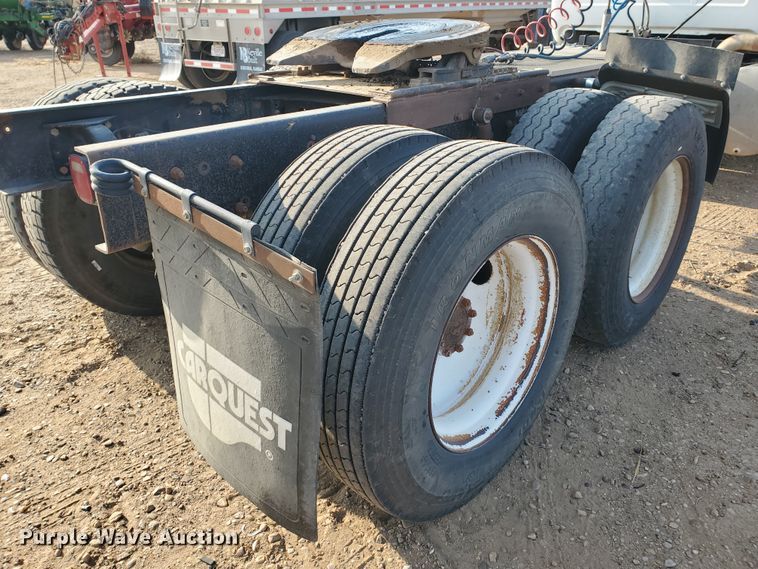 image for item DJ4750 1997 Mack RD688S  semi truck