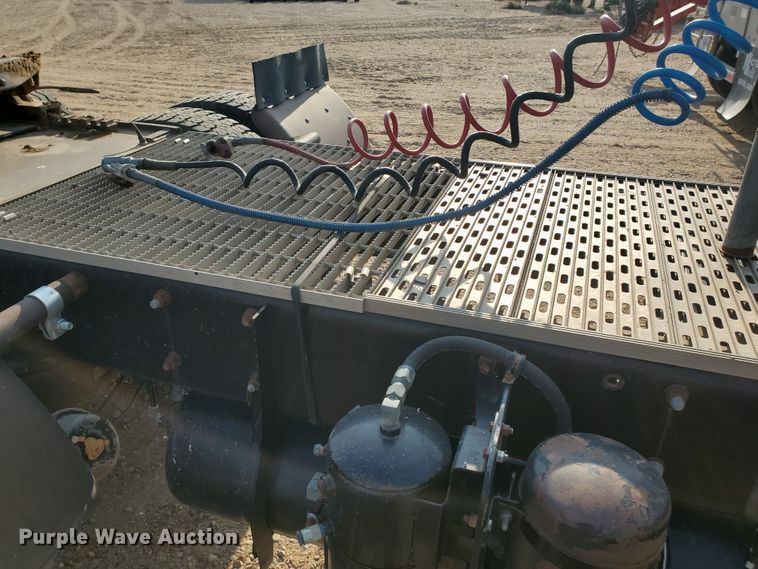 image for item DJ4750 1997 Mack RD688S  semi truck