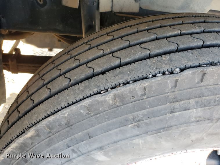 image for item DJ4750 1997 Mack RD688S  semi truck