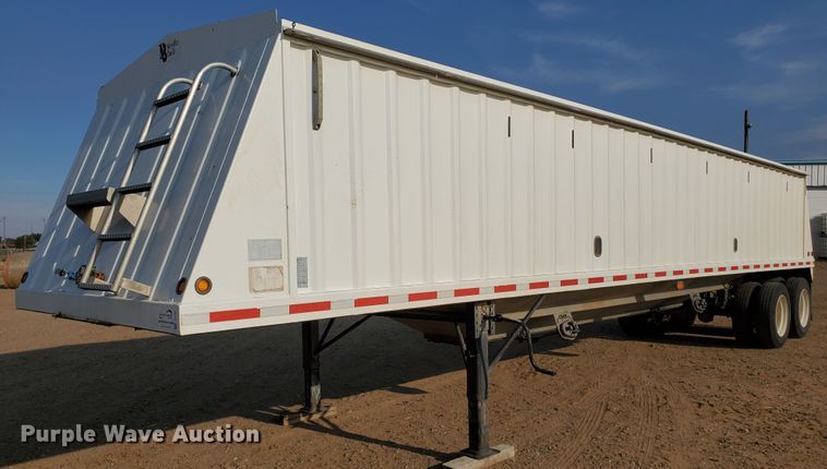 image for item DJ4751 2009 Neville double hopper bottom grain trailer