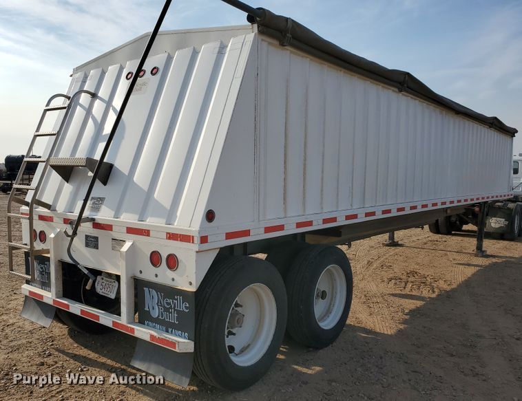 image for item DJ4751 2009 Neville double hopper bottom grain trailer