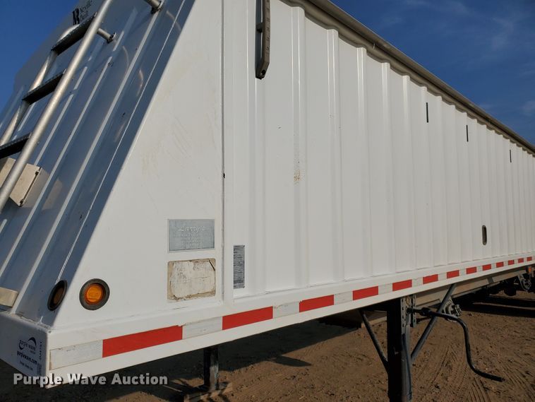 image for item DJ4751 2009 Neville double hopper bottom grain trailer