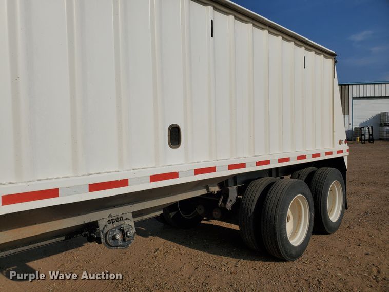 image for item DJ4751 2009 Neville double hopper bottom grain trailer