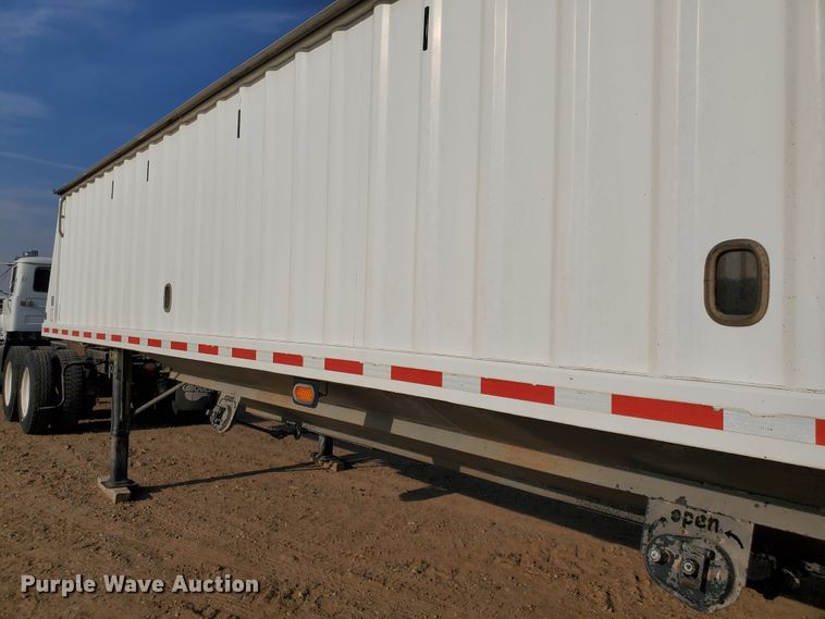 image for item DJ4751 2009 Neville double hopper bottom grain trailer