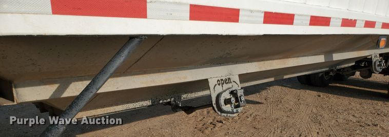 image for item DJ4751 2009 Neville double hopper bottom grain trailer