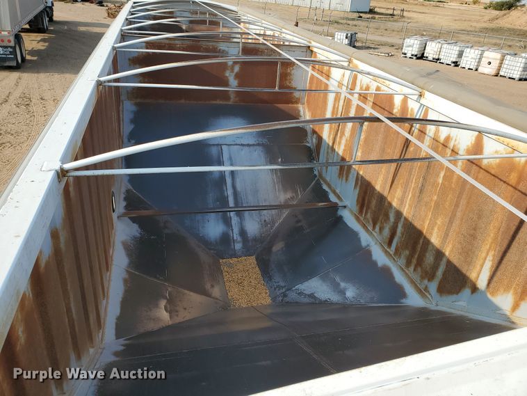 image for item DJ4751 2009 Neville double hopper bottom grain trailer