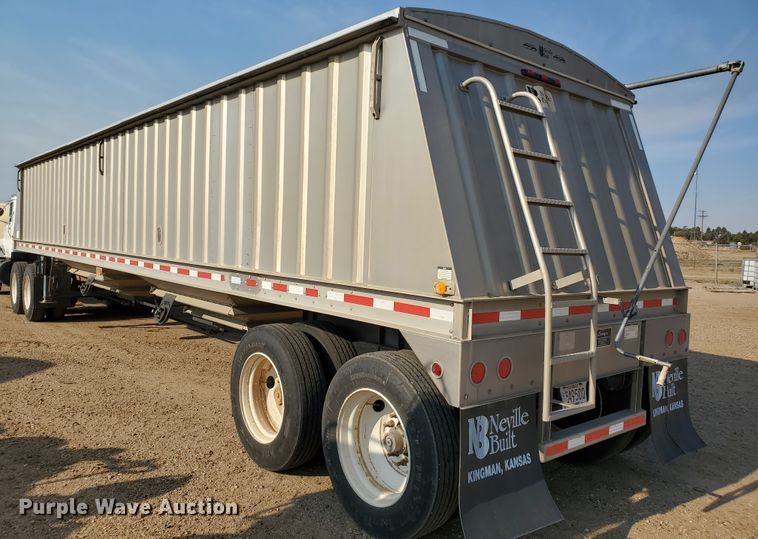 image for item DJ4753 2009 Neville double hopper bottom grain trailer