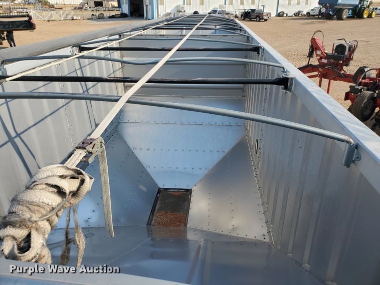 image for item DJ4753 2009 Neville double hopper bottom grain trailer