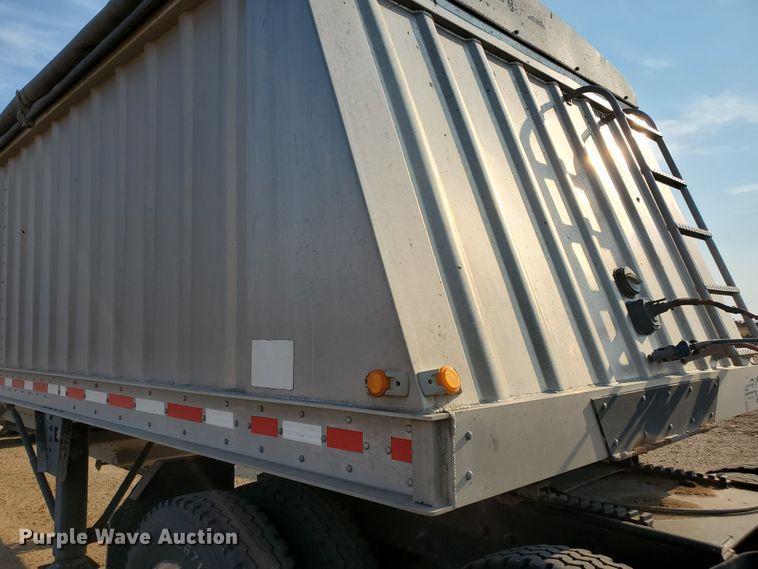 image for item DJ4753 2009 Neville double hopper bottom grain trailer
