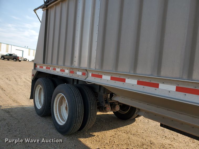 image for item DJ4753 2009 Neville double hopper bottom grain trailer