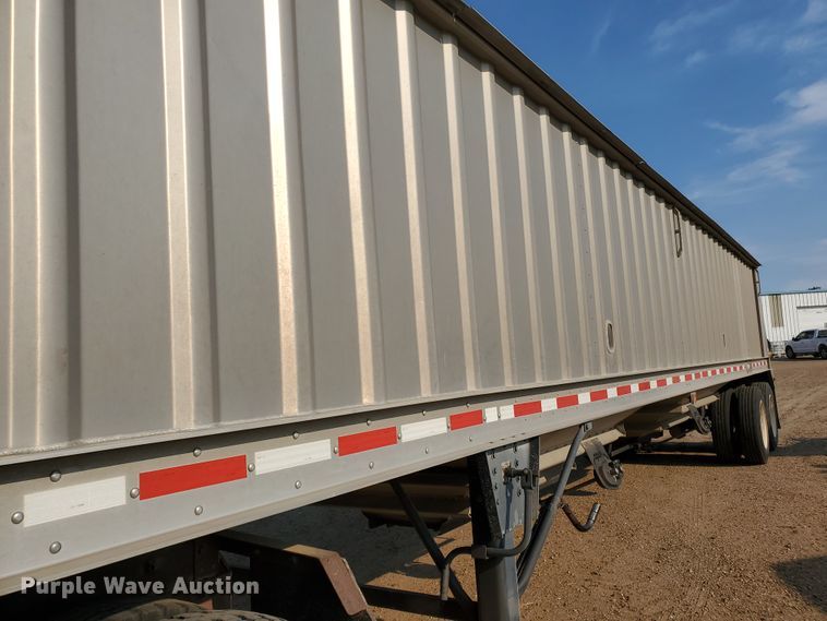 image for item DJ4753 2009 Neville double hopper bottom grain trailer