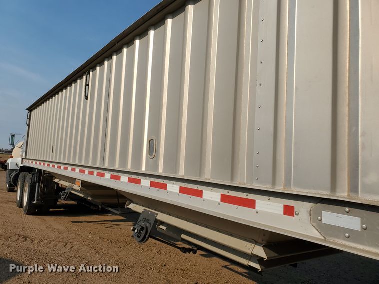 image for item DJ4753 2009 Neville double hopper bottom grain trailer