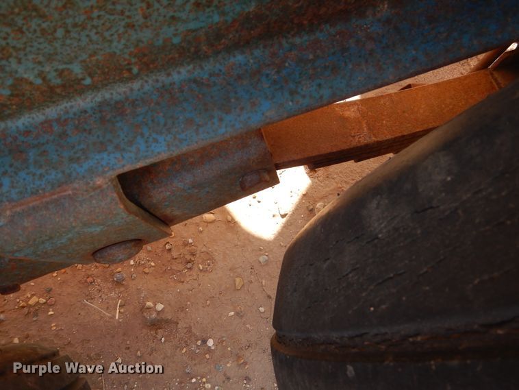 image for item DJ4755 Nurse tank trailer