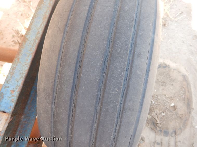 image for item DJ4755 Nurse tank trailer