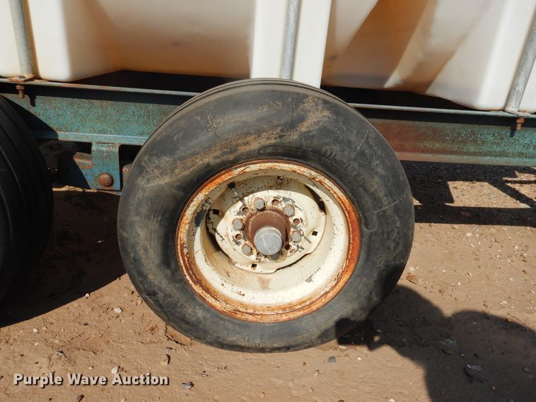 image for item DJ4755 Nurse tank trailer