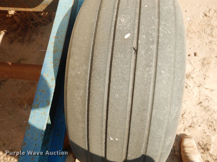 image for item DJ4755 Nurse tank trailer