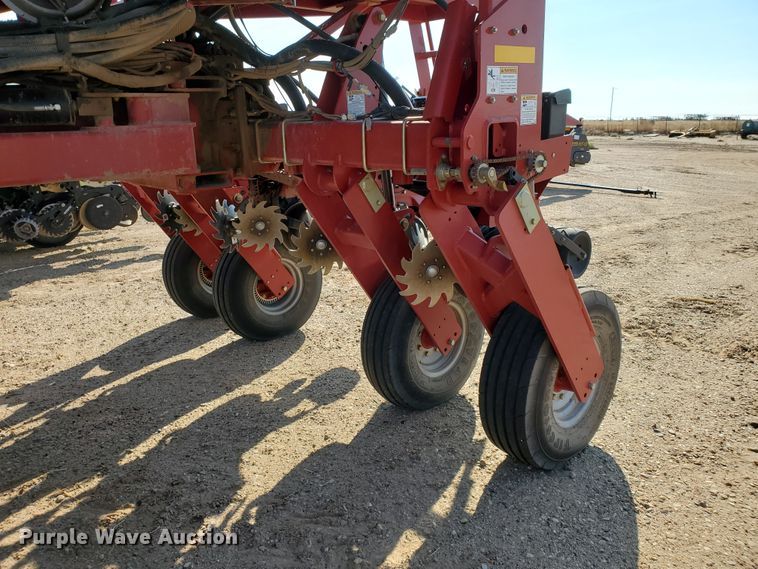 image for item DJ4756 2011 Case IH Early Riser 1250 planter