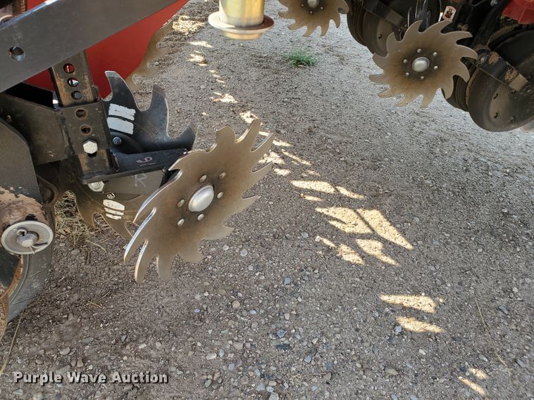 image for item DJ4756 2011 Case IH Early Riser 1250 planter