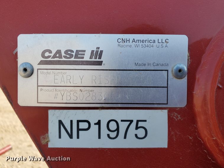 image for item DJ4756 2011 Case IH Early Riser 1250 planter